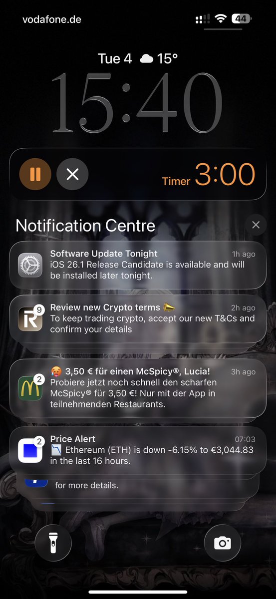 † lucia scarlet 🩸 tweet media