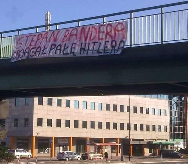 MartinDemirow's tweet image. Dzień dobry. Poprawiłem

BUDOWANIE ATMOSFERY WROGOŚCI

W kontekście rozmów pokojowych dotyczących zakończenia banderowskiej wojny na Ukrainie obserwowane są intensywne działania operacji psychologicznych przeciwko Rosji w Polsce:

✔️ Ukraińskie operacje narracyjne budują…