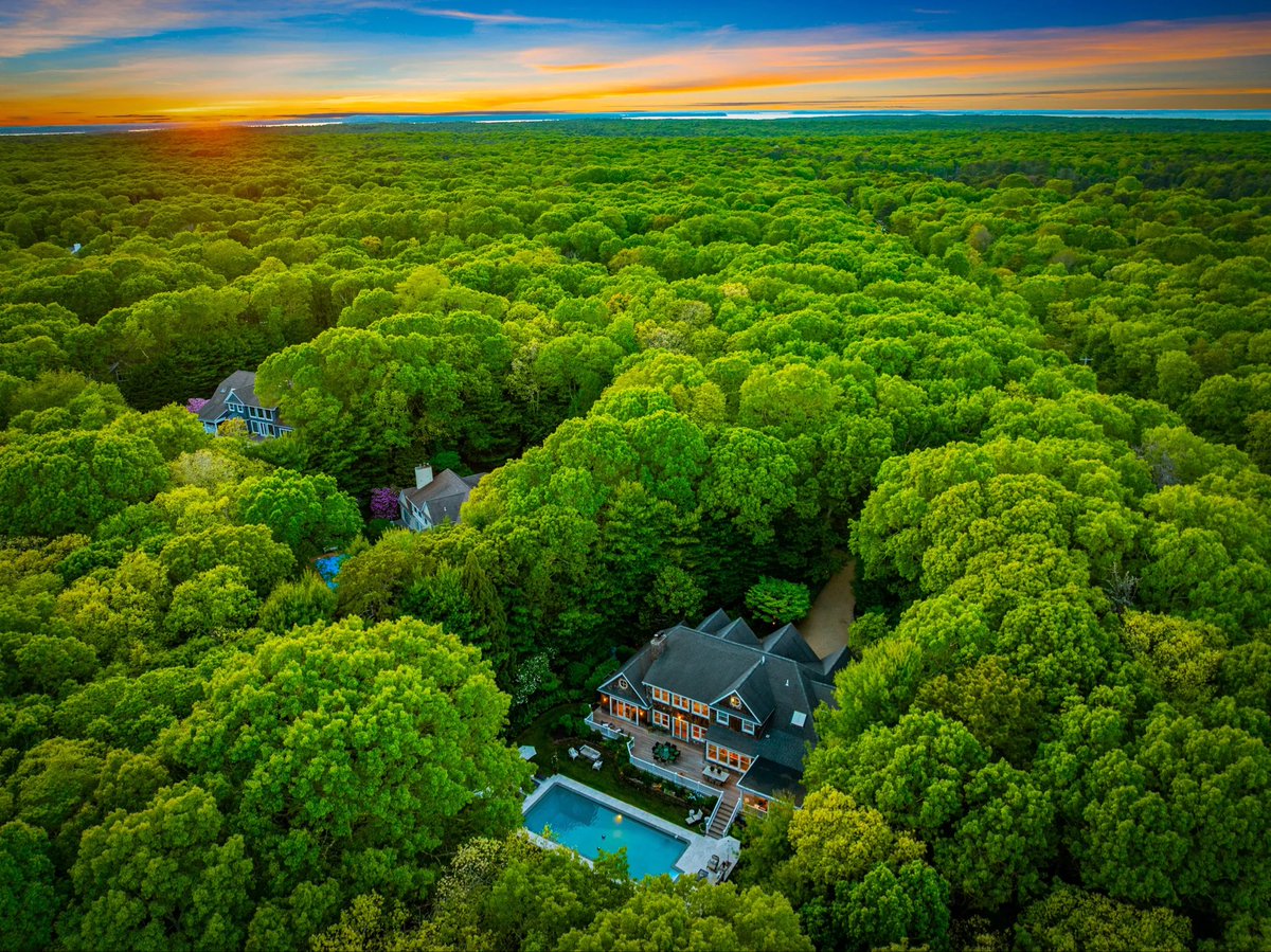 Might buy the credit off a Chinese lender in litigation that awards me 150-250 acres in the Catskills — half has septic, rest is zoned residential. 2.5 hours from NYC.

Would build luxury homes on 3 acre lots, not tiny-home junk. Pics of inspiration below.

DM’s open for GC’s 🏗️