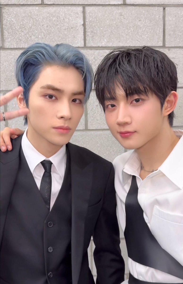 oh how fast the night changes 🥹💗