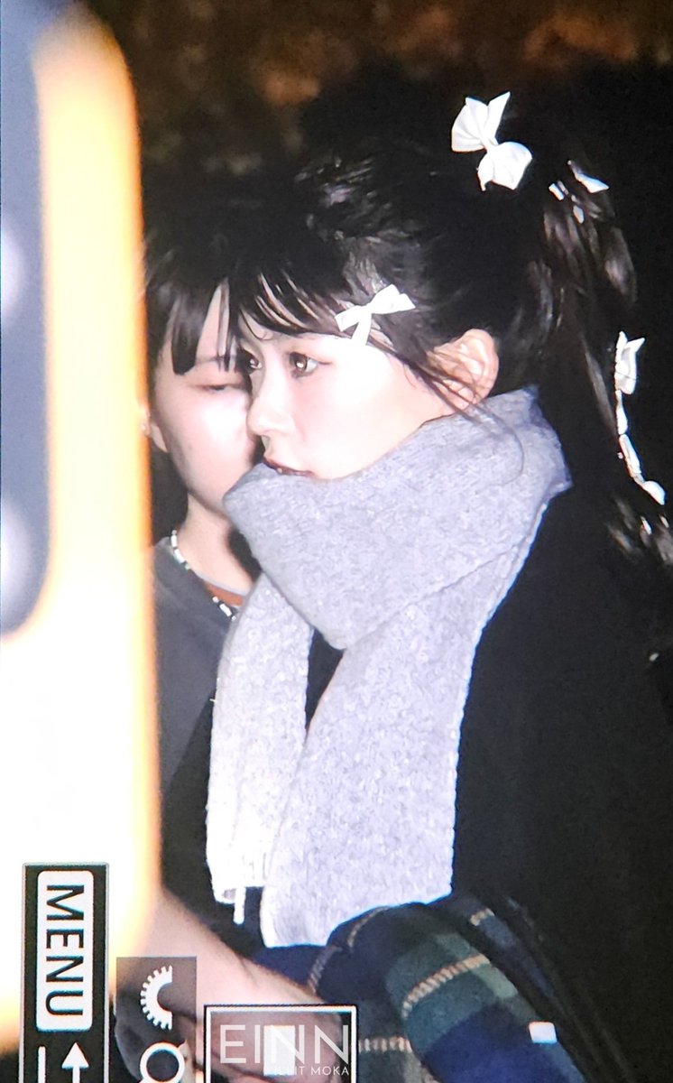 now. which one of y'all was gatekeeping this moka picture omg