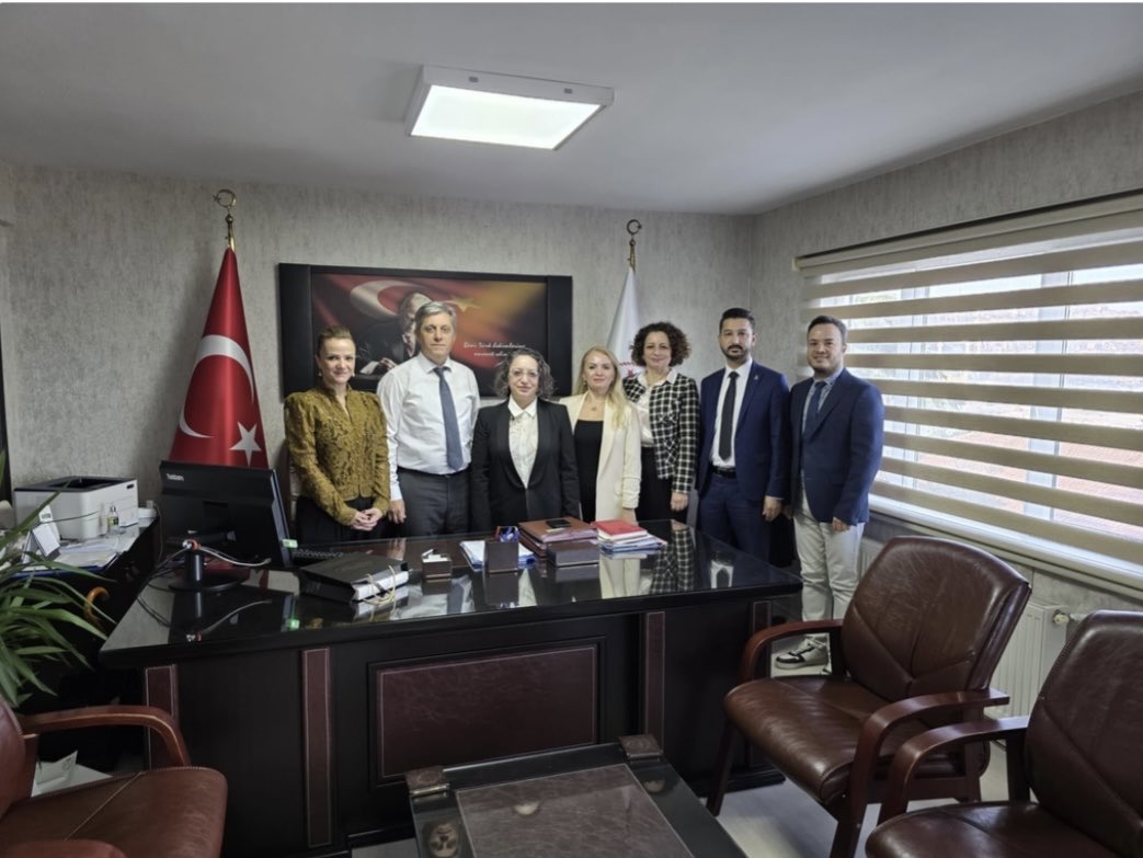 Zonguldak İl Sağlık Müdürlüğüne Ziyaret
 
Fakültemiz Dekanı ve Dekan Yardımcıları ile ASHMYO Müdürü ve Müdür Yardımcıları, Zonguldak İl Sağlık Müdürü Uzm. Dr. Mustafa Özkan GÜN’e hayırlı olsun ziyaretinde bulunmuştur.

<a href="/ihozolcer/">Prof. Dr. İsmail Hakkı ÖZÖLÇER 🇹🇷</a> 
<a href="/beunedutr/">Zonguldak Bülent Ecevit Üniversitesi</a> 
#beun
<a href="/sibelkocak/">sibel kocak</a>