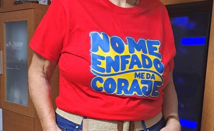 Otro pedido entregado!! 📦👏 Esta vez con el diseño "No me enfado, me da coraje" 👕
No dejes pasar la oportunidad y si te gusta algún diseño o si quieres uno propio, no dudes en escribirnos 📨