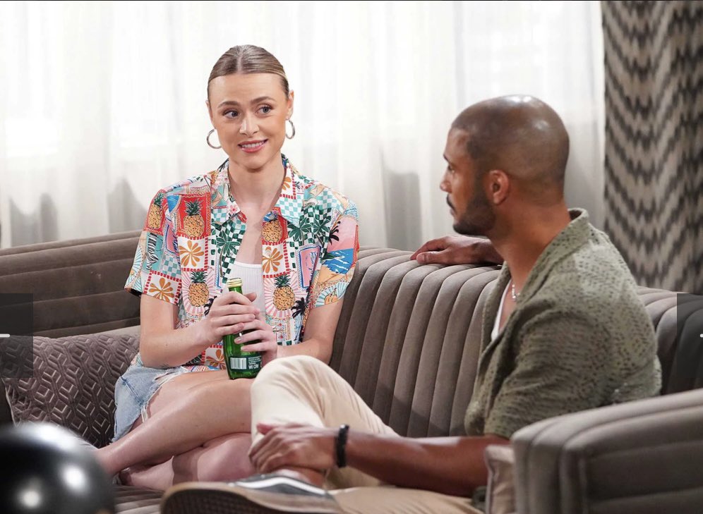 holdenandclaire's tweet image. Holden &amp;amp; Claire spoiler pictures for 11/5/25 US episode.
Thanks to SOD.
#YR #Colden