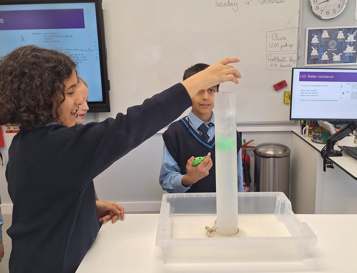 Today <a href="/UptonForm5/">Upton House Form 5</a> future engineers have been investigating how shapes of objects affect water resistance! 💧🚤 <a href="/UptonHouseSch/">Upton House School</a> #UptonJourney #STEAMahead