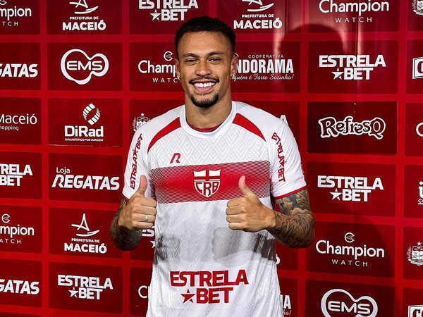 mathheusmaciel's tweet photo. 🇳🇱 O Caxias tem Interesse na contratação do lateral-esquerdo Vitinho, de 24 anos.

 Vitinho atuou pelo Guarani nesta temporada e tem passagens por Paraná, Grêmio, Ypiranga, CRB e Sampaio Corrêa.

Foto: Divulgação/CRB https://t.co/WwiL37nZ6p