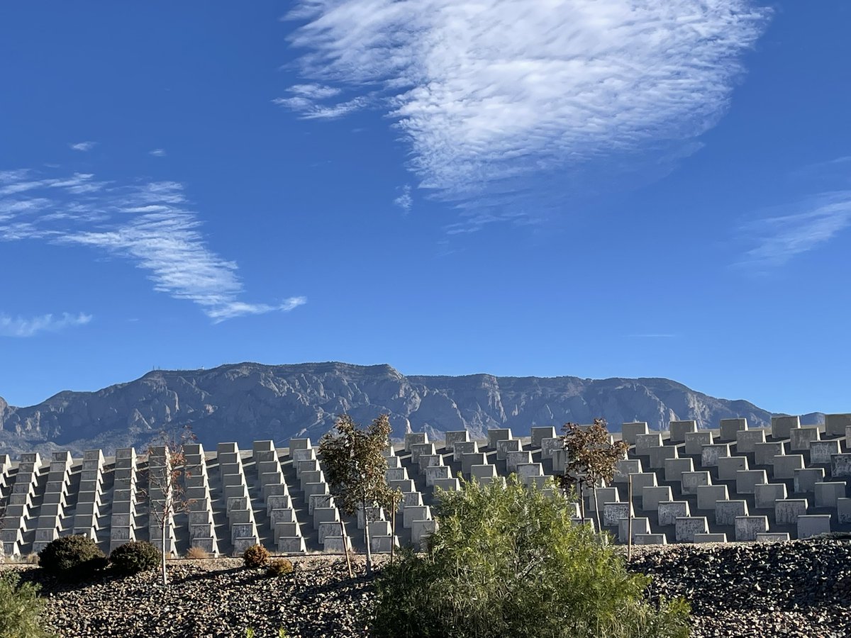Howtobefit's tweet image. If you are a Breaking Bad fan, you will recognize the John Robert Dam, where Ed the Disappearer picked up people in his van. I passed in front of it and then ran up and over it to run east into the Sandia Mountain foothills.