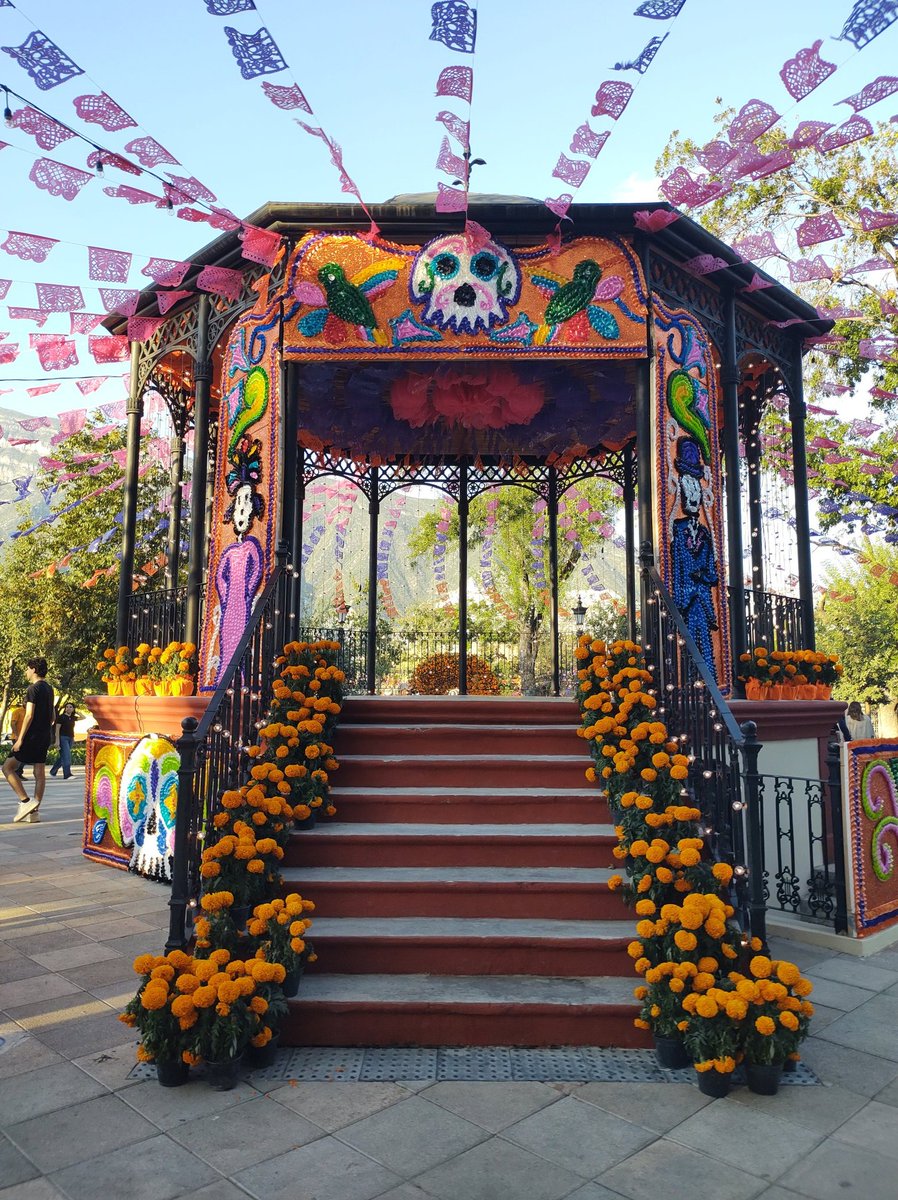 🏵️ CELEBRANDO LA ETERNIDAD 🏵️

Disfruta de la decoración Celebrando la Eternidad hasta el miércoles 5 de Noviembre en la Plaza Juarez en San Pedro Garza García, NL

💥#QuehacerenNL💥