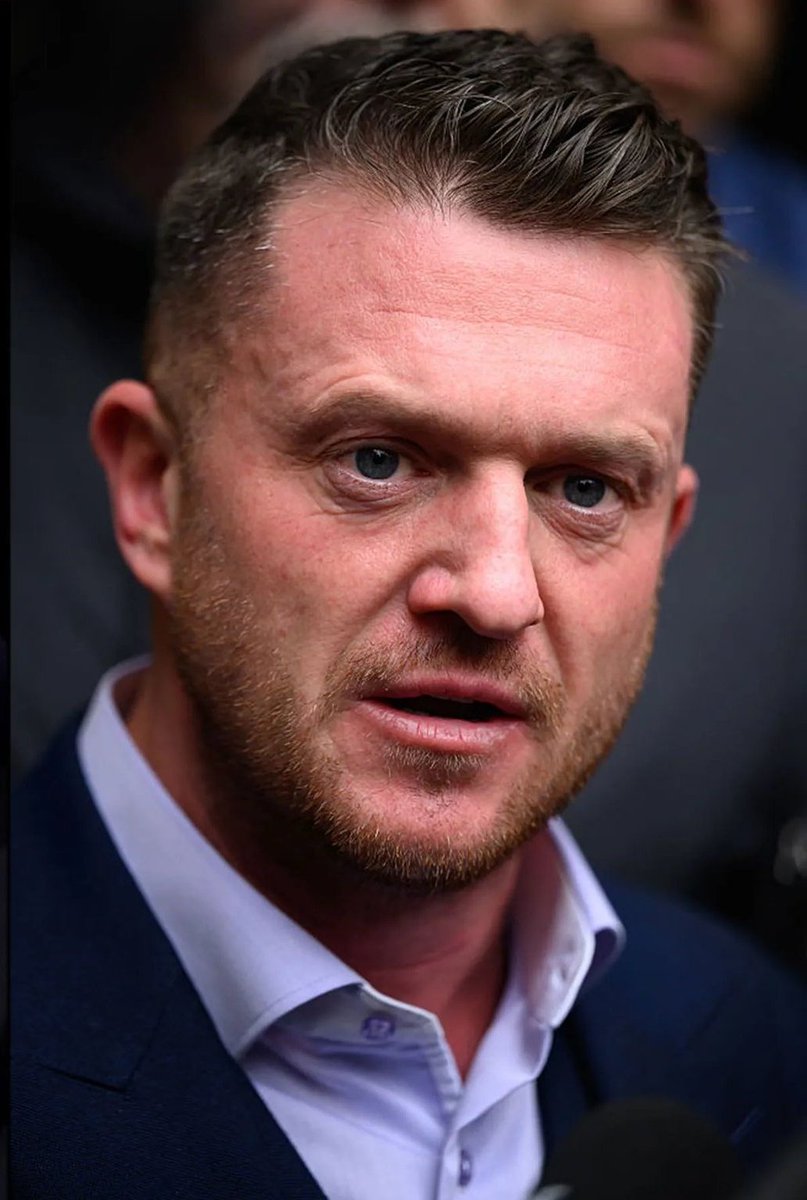 BROKENBRITAIN0's tweet photo. 🚨 BREAKING: TOMMY ROBINSON TO SUE THE POLICE FOR HARRASSMENT❗️

'I need a lawyer to sue the police for their continued harassment &amp; persecution. Someone has to be held accountable'

THIS COMES AFTER TOMMY WAS AQUITTED OF TERRORISM CHARGES FOR NOT HANDING OVER HIS PHONE PIN ⚠️ https://t.co/vtEQfNsaXe