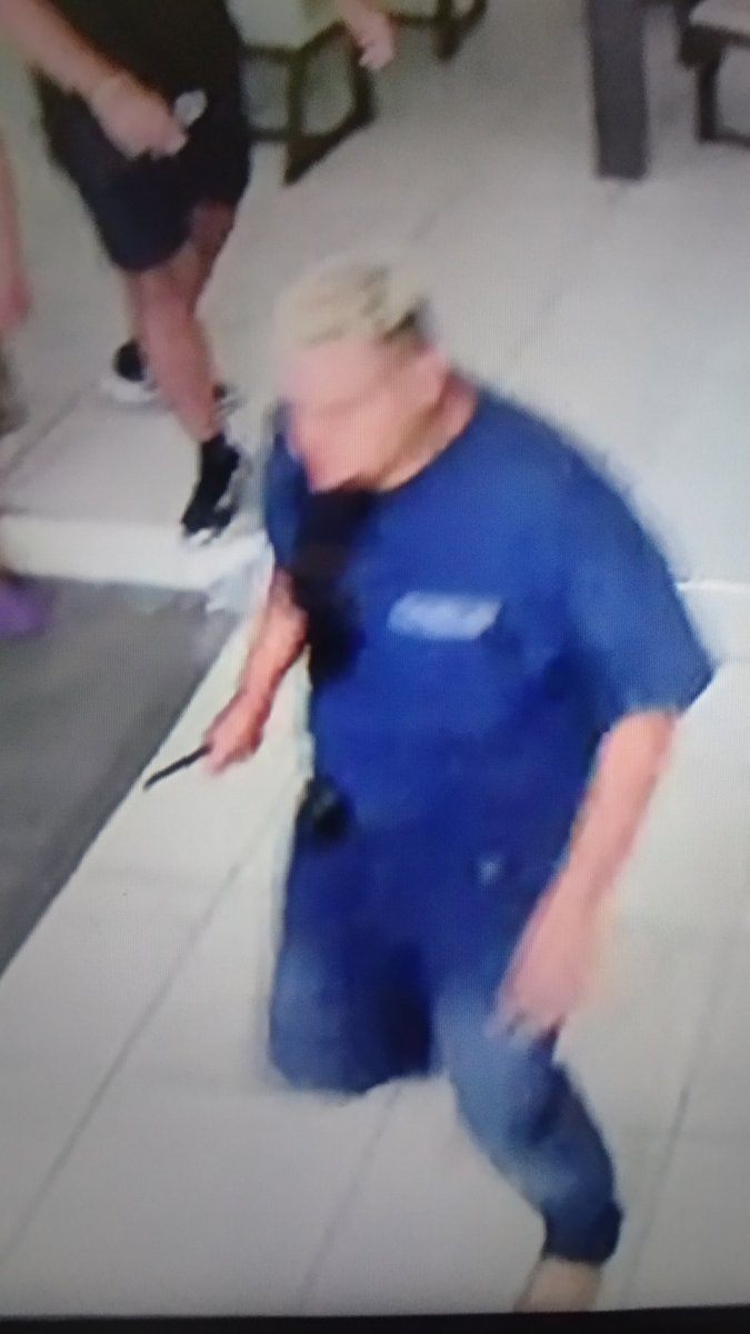 SivarInforma's tweet photo. En horas de la noche, Lobo fue expulsado del reality y, según el organizador del programa, sería escoltado por la PNC hasta el aeropuerto. https://t.co/tMNWz1wWhp