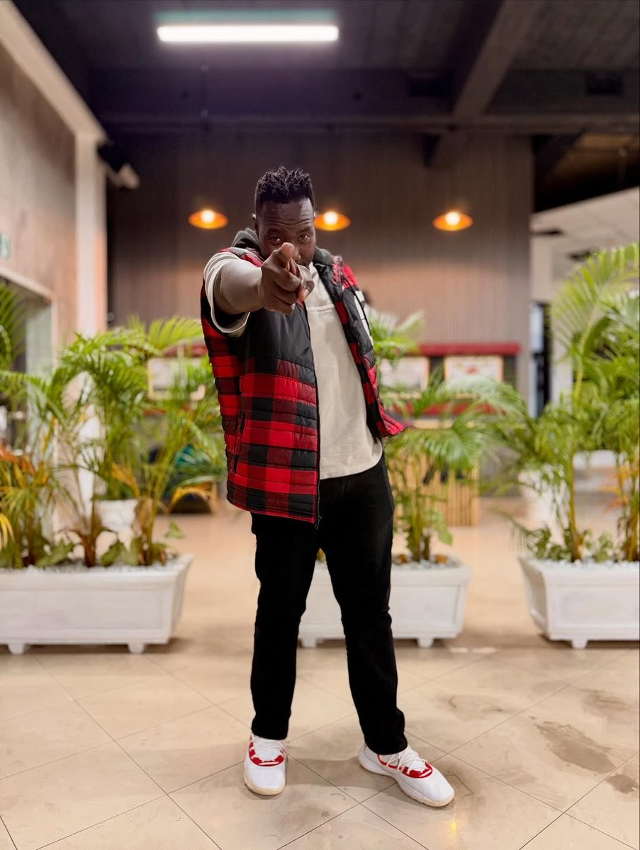 HomeboyzRadio's tweet photo. Tomorrow we go full WABEBE MODE! ๐ฅ
@WillisRaburu joins Lotan & Kibz for a high energy convo on content, collabs, and the grind! ๐ผโก
You already know the vibes on max and the energy unstoppable ๐๏ธ๐ฅ
#PowerUpHBR #Wabebe #LotanandKibz #TheGrind https://t.co/QocvDfxhHq