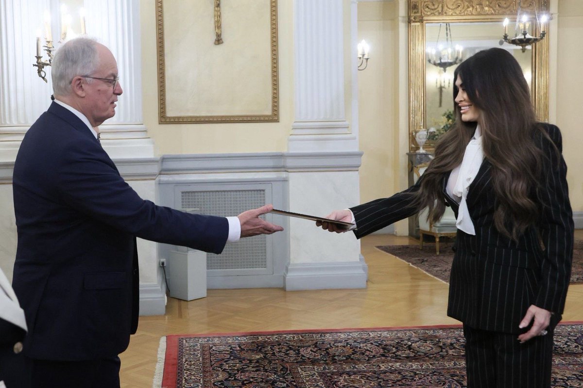 gourlomatis's tweet image. Τι καλα μας φερνετε?
Τον λογαριασμο του Αργυρου