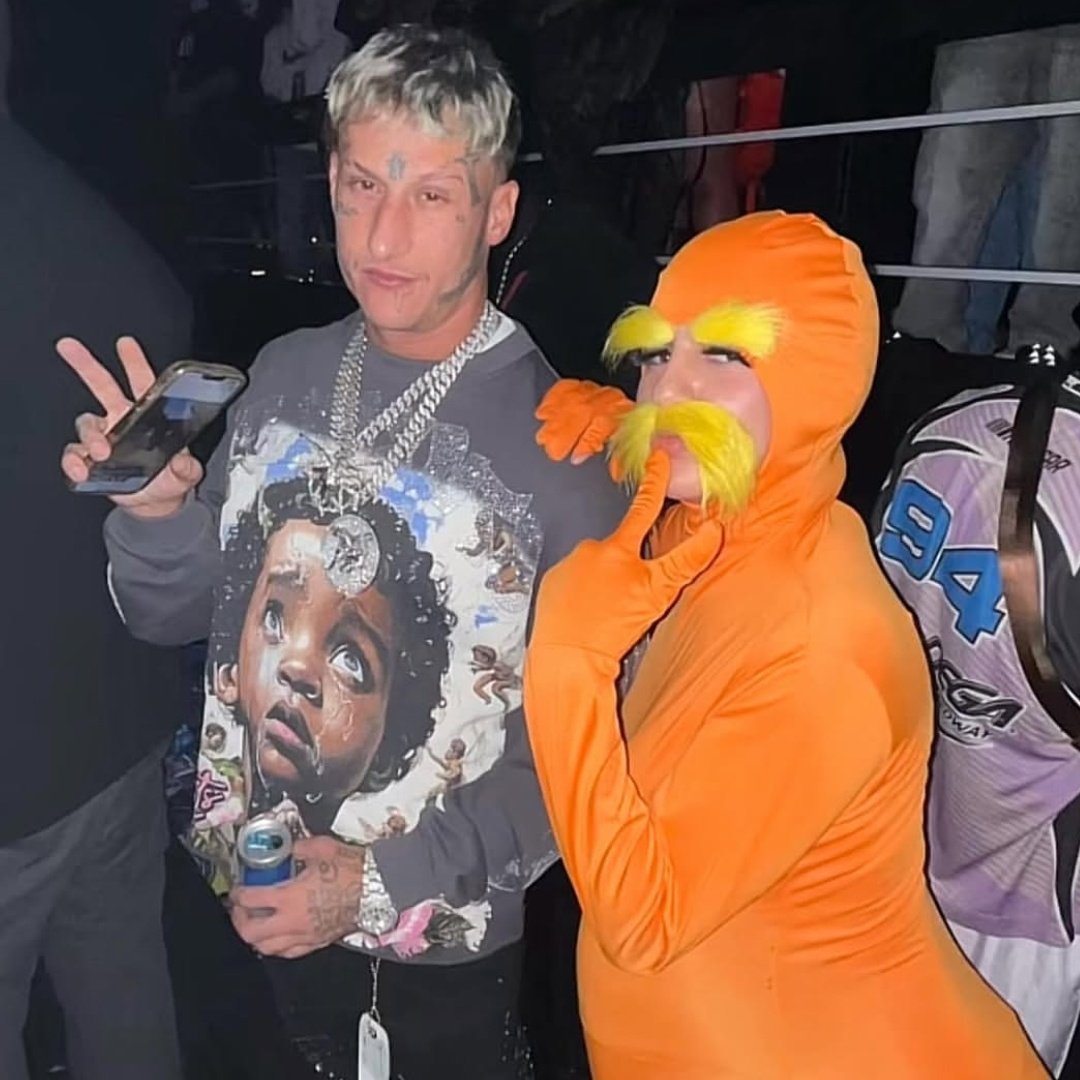 salvii🧛🏻 (@yourpussymydrug) on Twitter photo 