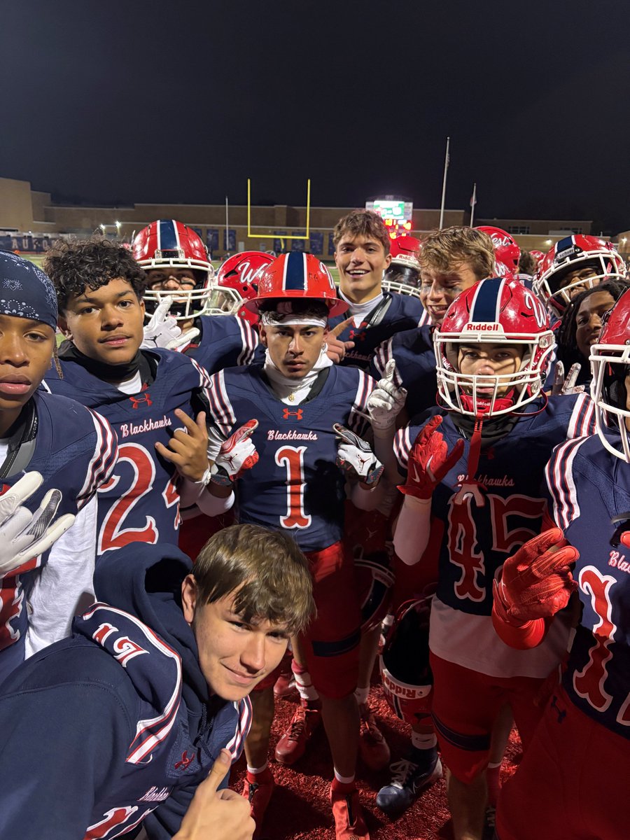 Its #TakeawayTuesday! We had one takeaway in our game against Belleville East on Saturday! <a href="/jayden_Garcia8/">jayden Garcia</a> recovered a fumble! This also moved him into the top spot for takeaways this season, earning him the hard hat! Congrats!