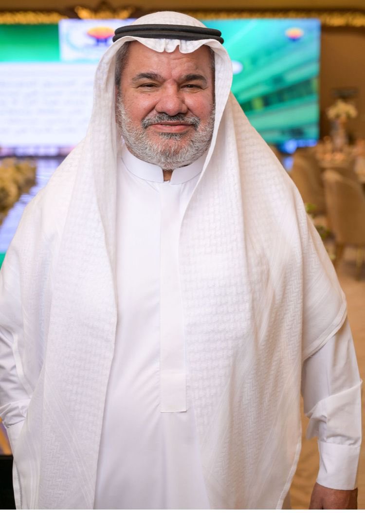 الله وحده يعلم حجم محبتي 
إنه أبي .