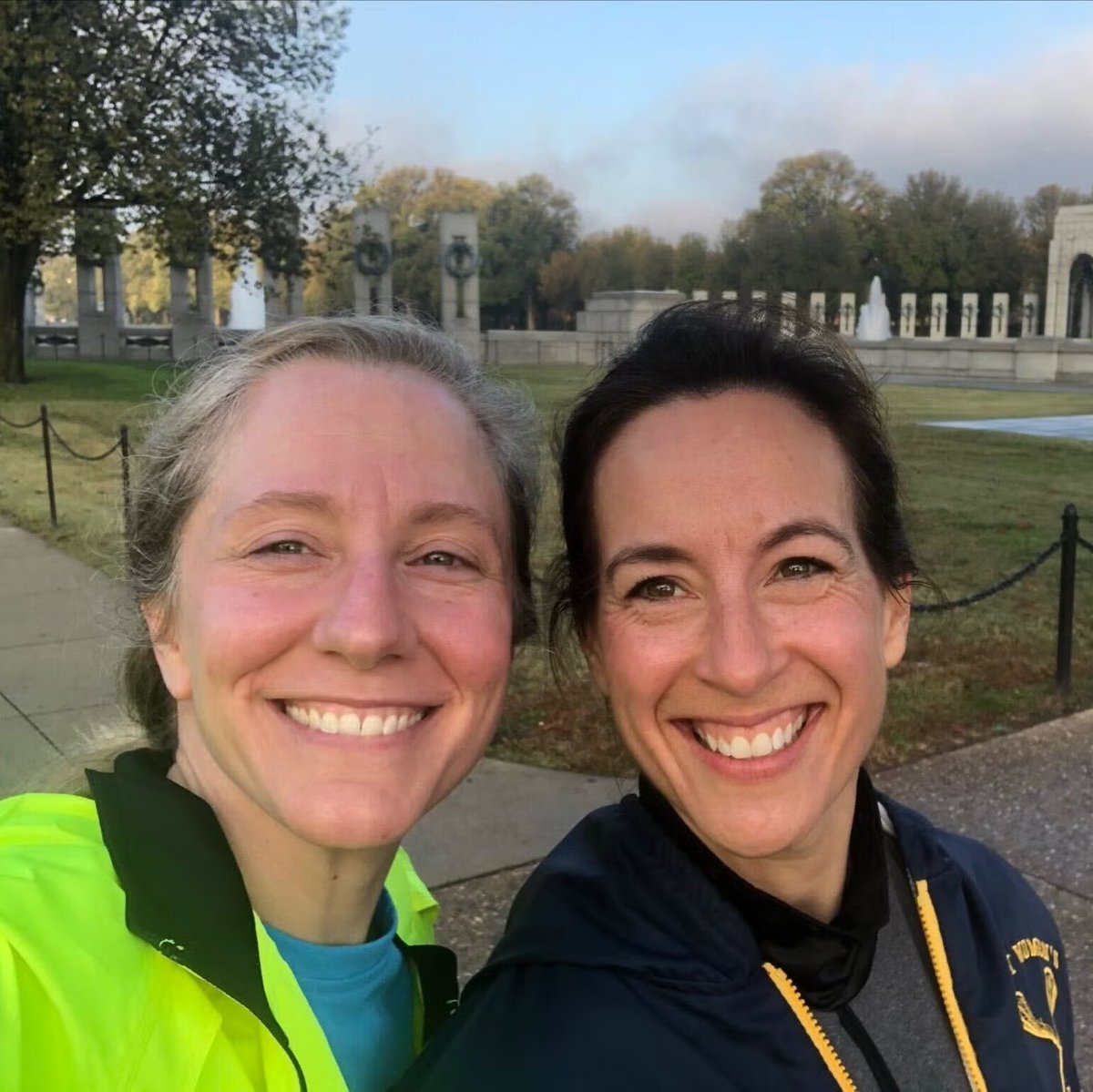 Friends who run together win together 🇺🇸