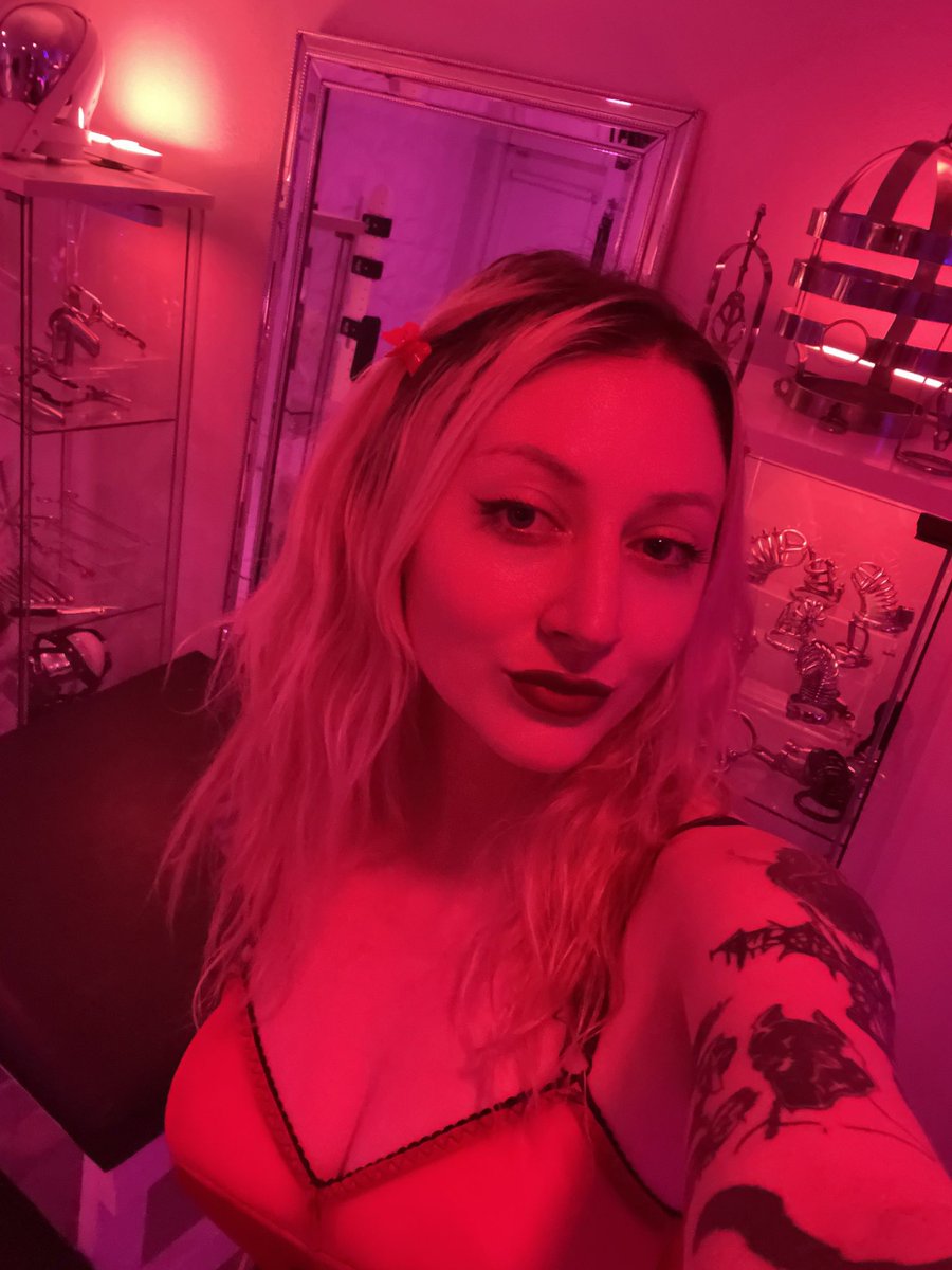 MissKayLynx - Goddess Girls tweet media