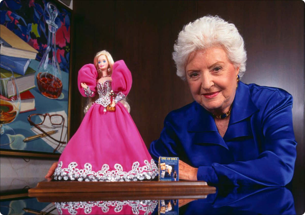 Trijosh1's tweet image. Happy 109th Birthday to Ruth Handler, the creator of Barbie! 🎂🎂🎂

#RuthHandler #RuthMariannaHandler #HappyBirthday #Birthday #HappyBirthdayRuthHandler #Happy109thBirthday #109thBirthday #Happy109thBirthdayRuthHandler #Barbie