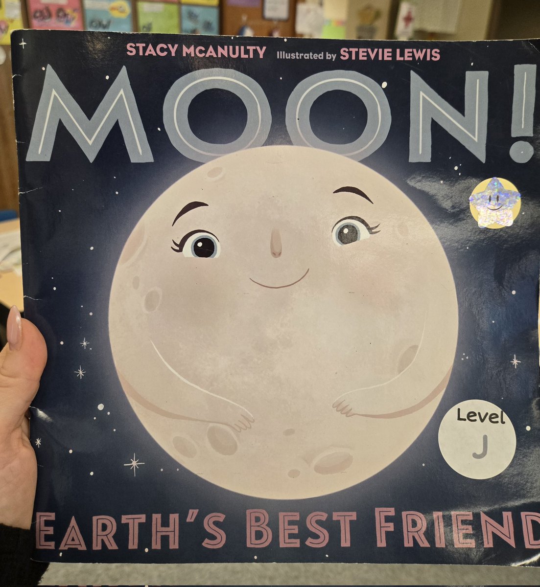 DPESDragons's tweet photo. Mrs. Kempner's first graders are using this really cool informational text and real-life satellite images to learn about the phases of the moon!
Star light...
Star bright...
Which moon shape will we see
in the dark sky tonight? 
🌑🌒🌓🌔🌕🌖🌗🌘🌚
#patternsinthesky @BTPSLearns https://t.co/JStD0aeTaz