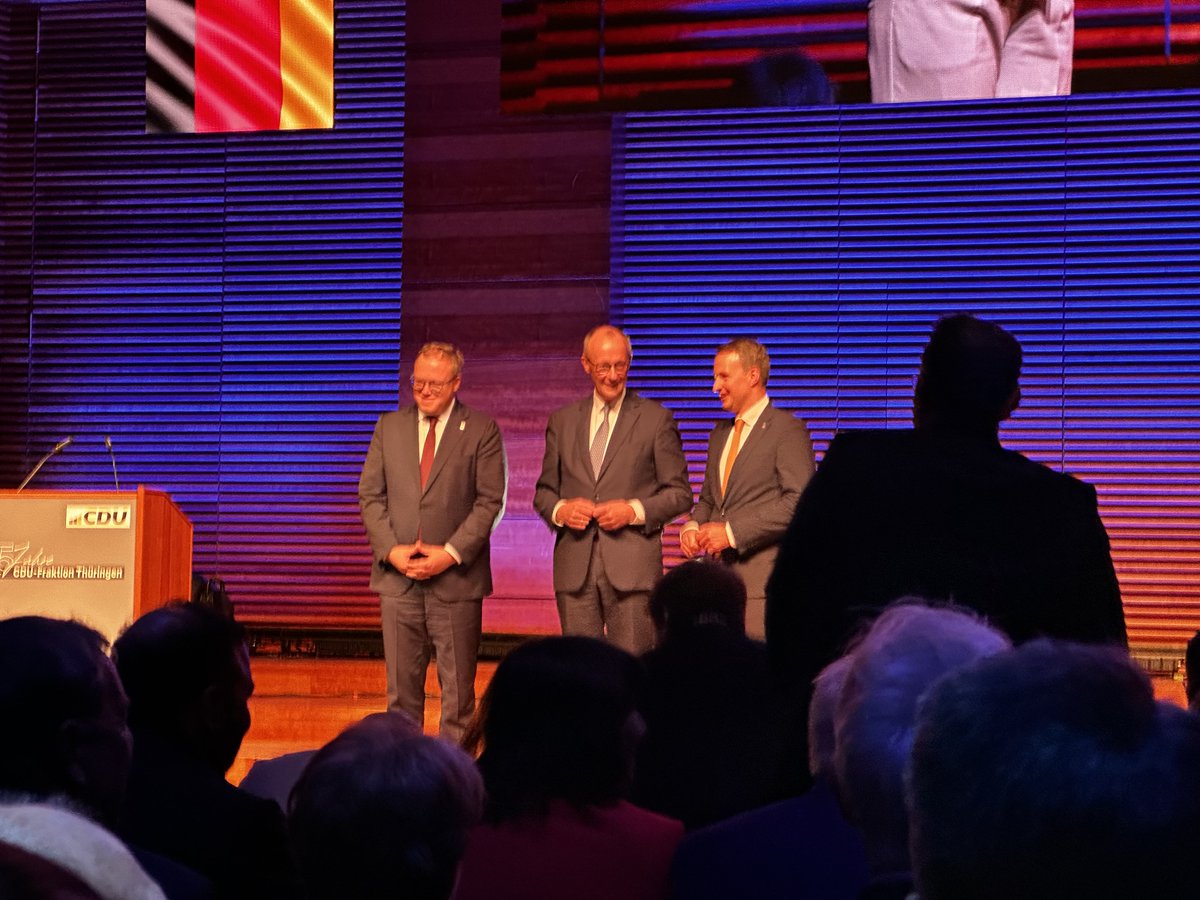 35 Jahre CDU-Fraktion Thüringen. Jahresempfang mit Ministerpräsident Mario Voigt und Bundeskanzler Friedrich Merz in Weimar #Thueringen ⁦<a href="/mariovoigt/">Mario Voigt</a>⁩ ⁦<a href="/_FriedrichMerz/">Friedrich Merz</a>⁩