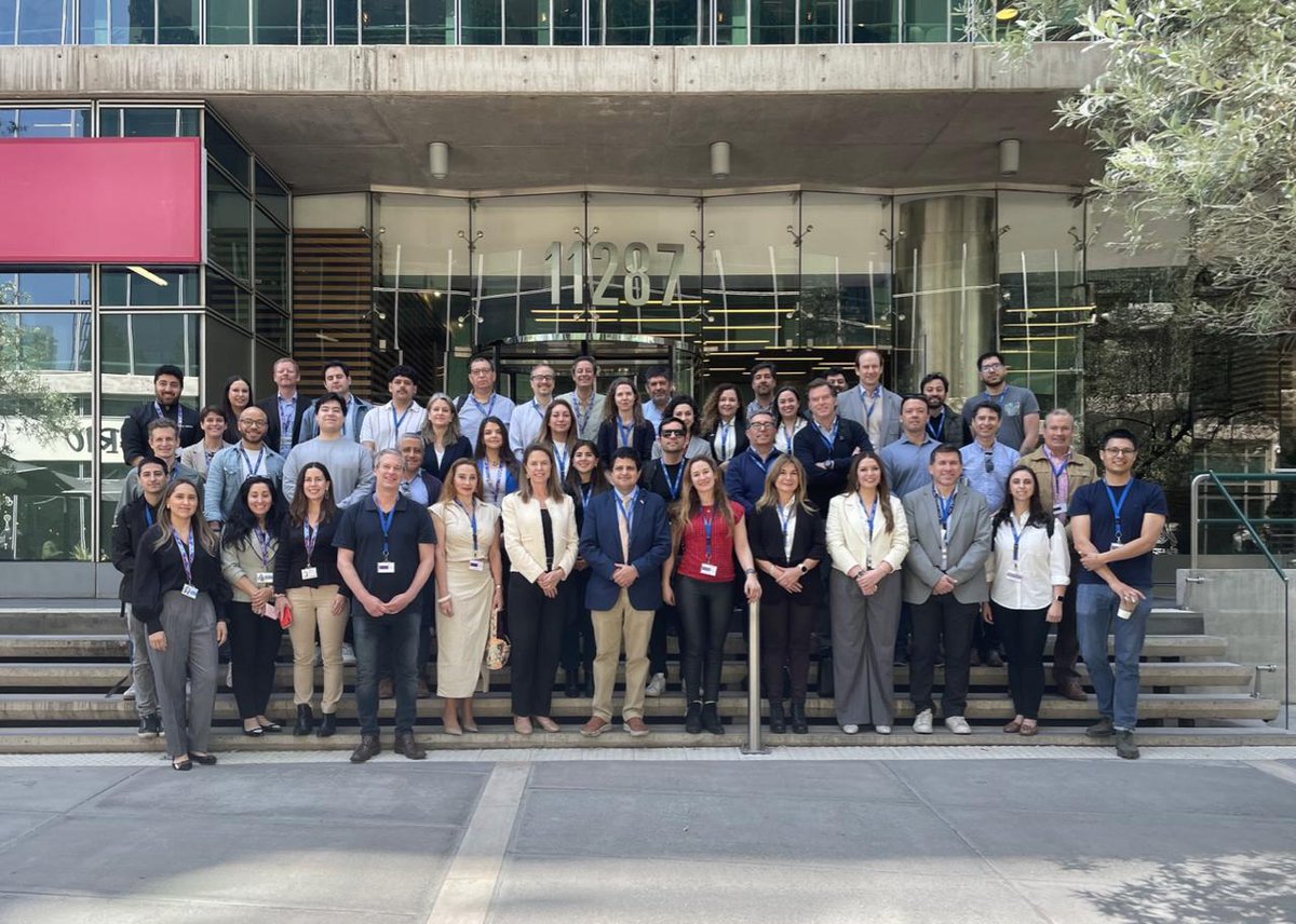 ChilenoSuiza's tweet photo. @NestleCL nos inspira!💫

Hoy visitamos Nestlé R&amp;D Latam y conocimos más sobre su trabajo en #investigación e #innovación.

Una experiencia que demuestra cómo la #ciencia, #tecnología y colaboración impulsan el desarrollo de productos con #nutrición #sabor y #sostenibilidad. https://t.co/J8N1zHSIFf