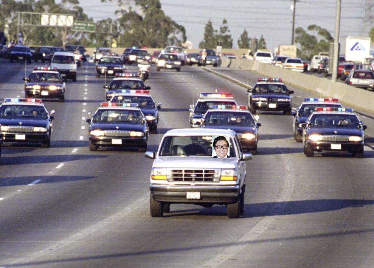 SteveUrkelDude's tweet image. Tom Lee spotted in Los Angeles today.