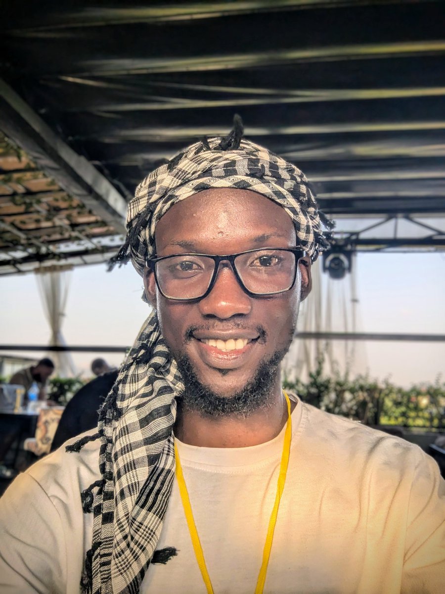 It's Guardians Hangout today and It's time to do it the G4G way. Thanks <a href="/solflare/">Solflare - The Solana Wallet</a> for giving me the opportunity to hangout with this amazing individuals . <a href="/witty_cruz/">WittyCruz | Solflare |🇳🇬</a> with the mic 🔥 call him Hype man Cruz for tonight