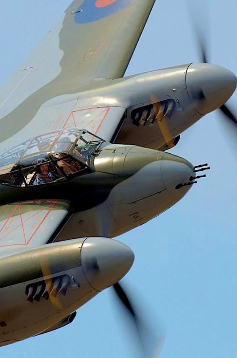 Do you recognize this aircraft ? 💚💚💚
.
.
.
📷©️Aviation Lovers