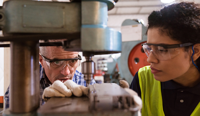 AIRInforms's tweet image. How can we boost apprenticeship completion rates?

Join Apprenticeships for America on 11/5 at 12pm ET for a webinar on strategies that help apprentices thrive. AIR’s Amy Beller and Gauri Rege will share research-backed insights to support success.

bit.ly/4nEZ5mh