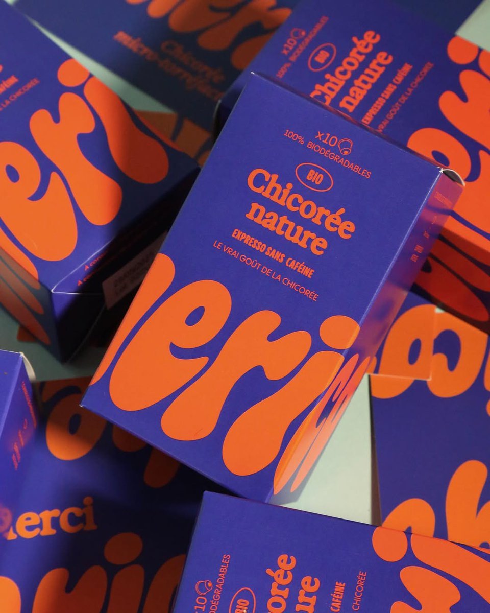 PENTAWARDS's tweet image. Nash and Young&apos;s #packagingdesign for CHERICO pairs vibrant colour blocks with playful typography to create instant impact. The contrasting shades evoke a sense of energy and nostalgia, capturing the brand’s modern twist on a classic coffee alternative. #DailyDesignInspiration