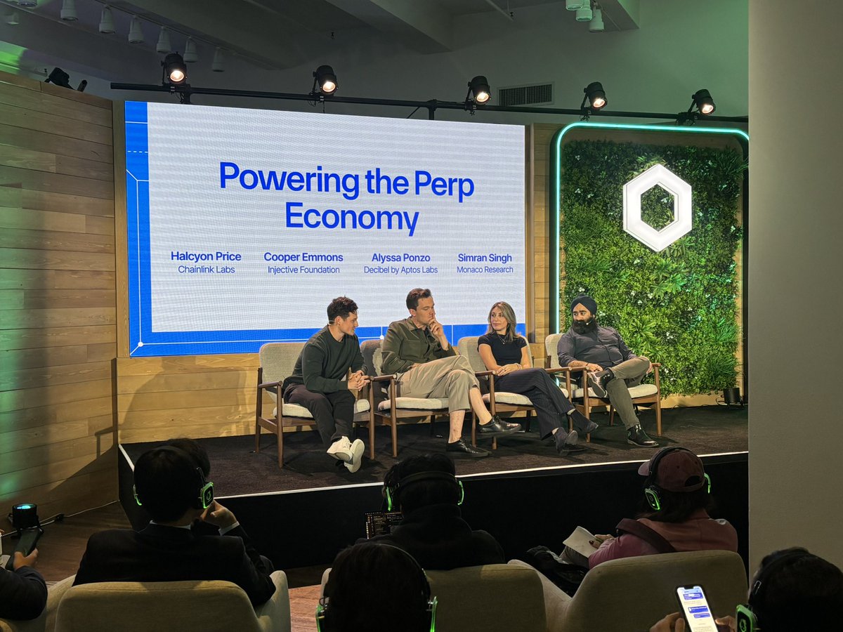 TokenRelations's tweet image. LIVE at #SmartCon2025: Powering the Perp Economy 

Institutional Lead @injective: US equities in form of perps high leverage is a proven product and even tho it’s a new type of asset, new innovations are making it more trusted

Product Lead @DecibelTrade, @AptosLabs: The goal is…