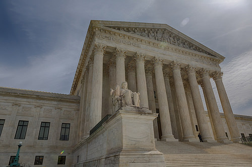 BonaLawPC's tweet image. Comcast v. Behrend reshaped class action certification in antitrust law. ⚖️ Learn key legal standards and what businesses need to know. 

🔗 Read more: hubs.li/Q03Blgvg0

#Antitrust #ClassAction #LegalStrategy #Litigation #BusinessLaw #Compliance #LegalInsights