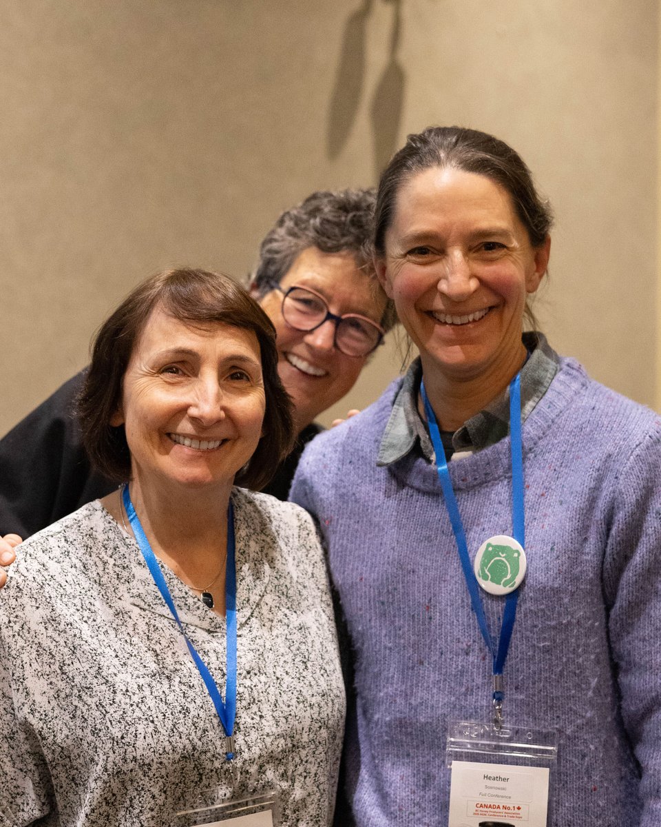 ProjectApism's tweet image. Great discussions in Salmon Arm, BC 🍁🐝
PAm partners shared honey bee health &amp;amp; queen research updates, plus emerging threats like Tropilaelaps. Congrats to award-winner Heather Sosnowski &amp;amp; best wishes to Paul Van Westendorp on his retirement after 35 years!