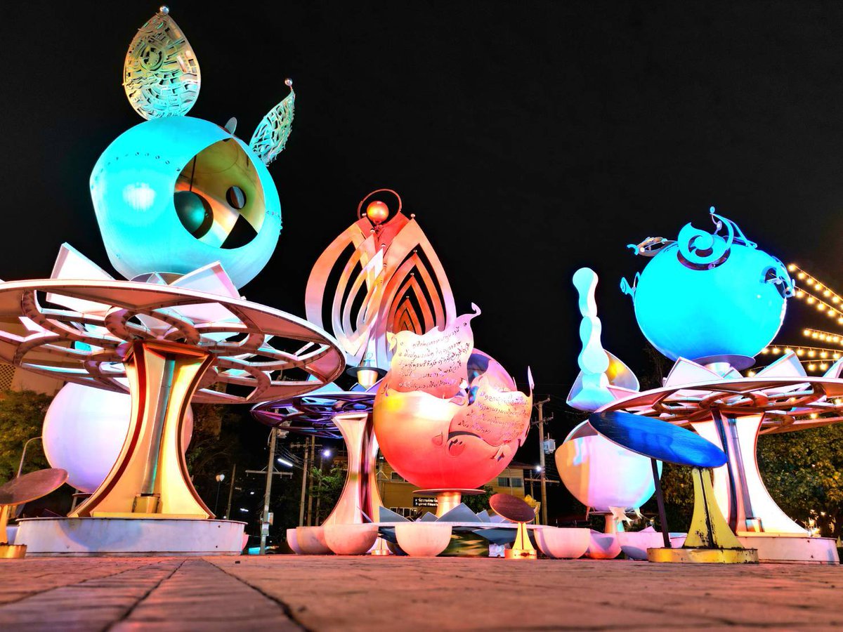 ✨ ภาพบรรยากาศการเตรียมความพร้อม งานสืบสานประเพณีลอยกระทง จ.ปทุมธานี ประจำปี 2568
"ลอยดวงประทีป ปทุมนครา ธาราแห่งวัฒนธรรม" วันพุธที่ 5 พฤศจิกายน 2568 ณ บริเวณสวนเทพปทุม อ.เมืองปทุมธานี จ.ปทุมธานี #ลอยกระทง #องค์การบริหารส่วนจังหวัดปทุมธานี #เทศบาลเมืองปทุมธานี #ปทุมธานี