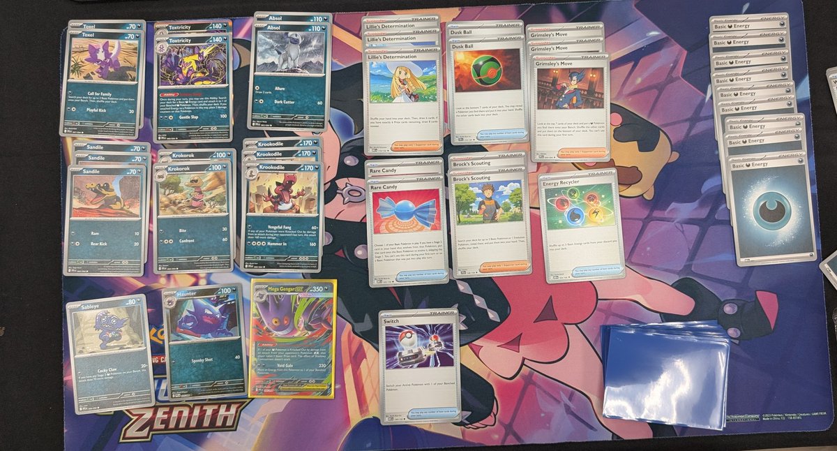 3-0 undefeated at prerelease! Getting to cheese out the Mega Gengar with Grimsley was silly and fun 🙈 

But also that Sableye came in handy too tbh