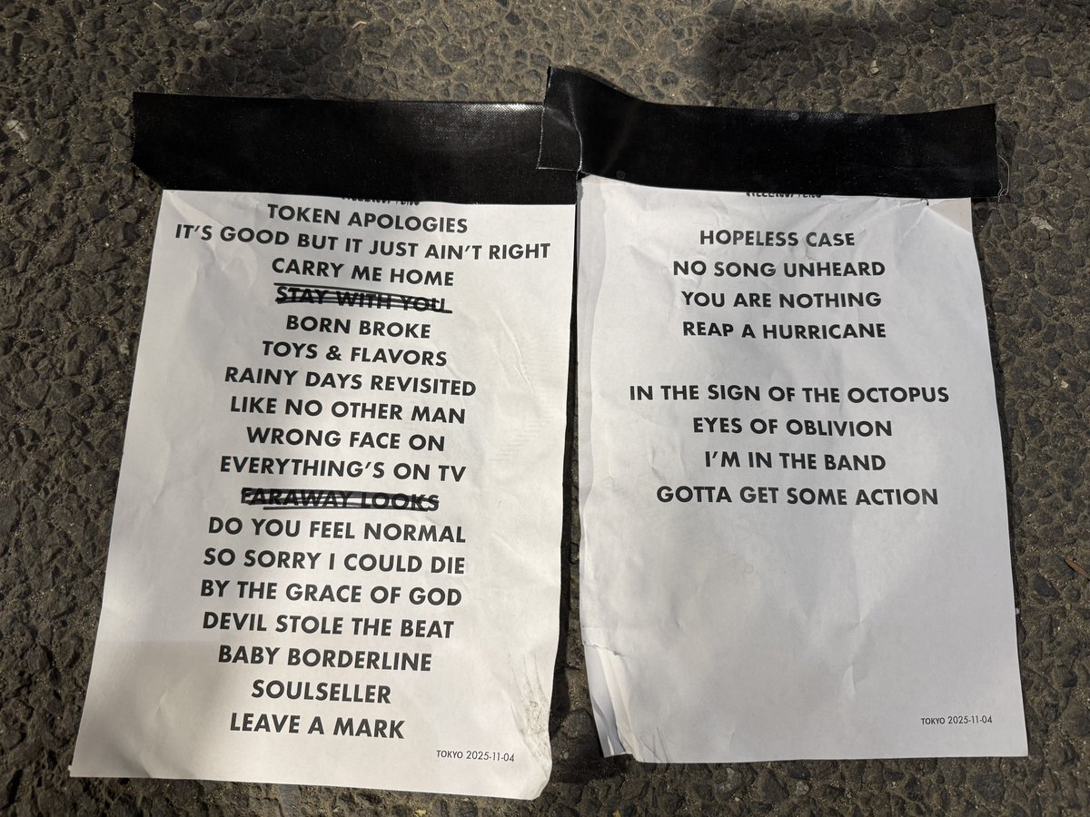 The Hellacopters今日のセットリスト。2曲削られてるけど、物販並んでる時に音漏れで聴こえてきたのは削られた"STAY WITH YOU”だった。何でやらなかったんだろう。
#TheHellacopters #ザヘラコプターズ