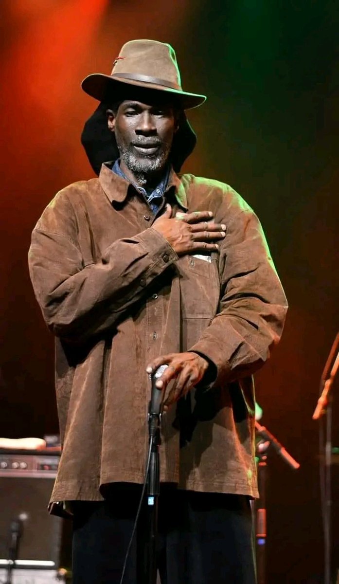 Remembering the great Vaughn Benjamin “Akae Beka”, who transitioned on this day 6 years on!!!! 

Eternally grateful for everything JAH giving us here! Unmatchable and Invaluable.. ❤️ #VB