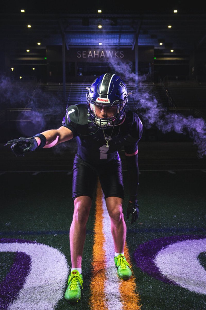 Prep Football

The Skagit Prep #FridayNightLights Week 9 Football Player of the Week is Luca Moore, Senior WR and DB from  Anacortes High School. 

In his team’s week 9 win over Marysville Pilchuck, Moore caught 3 passes for 64 yards and a TD in only one half of football. 

For