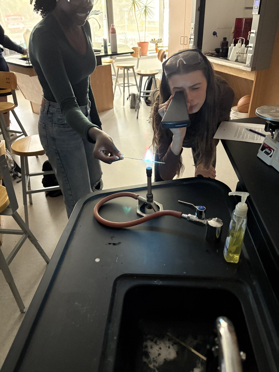 Mrs. Allen tweet media