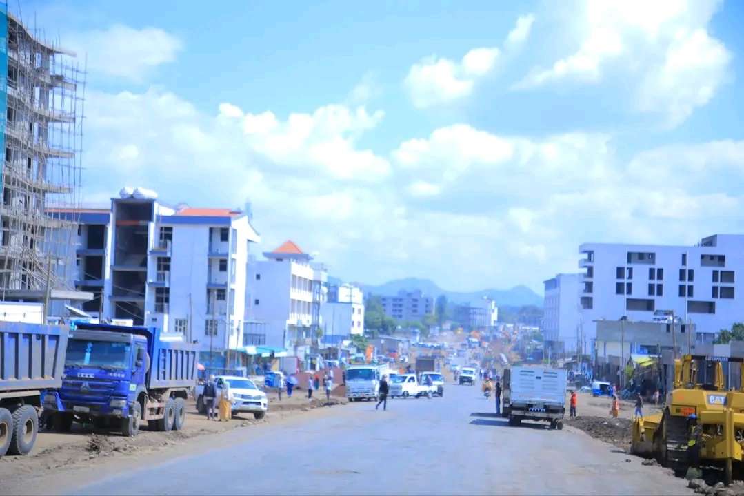 #የምስራቅ_ጉራጌ_ዞን_አስተዳደር የመስቃን ህዝብ ቡታጅራ ከተማ ላይ መብቴ ተነካብኝ ብሎ አደባባይ ወጥቶ ስለተቃወመ ባልታጠቀ ህዝብ ላይ ጥ*ት በማስተኮስ ንፁሐን ወጣቶች አስገድለዋል መብታቹ ለምን ጠየቃቹ በማለትም ወጣቶች አሳደው እያሰሩ ይገኛሉ።