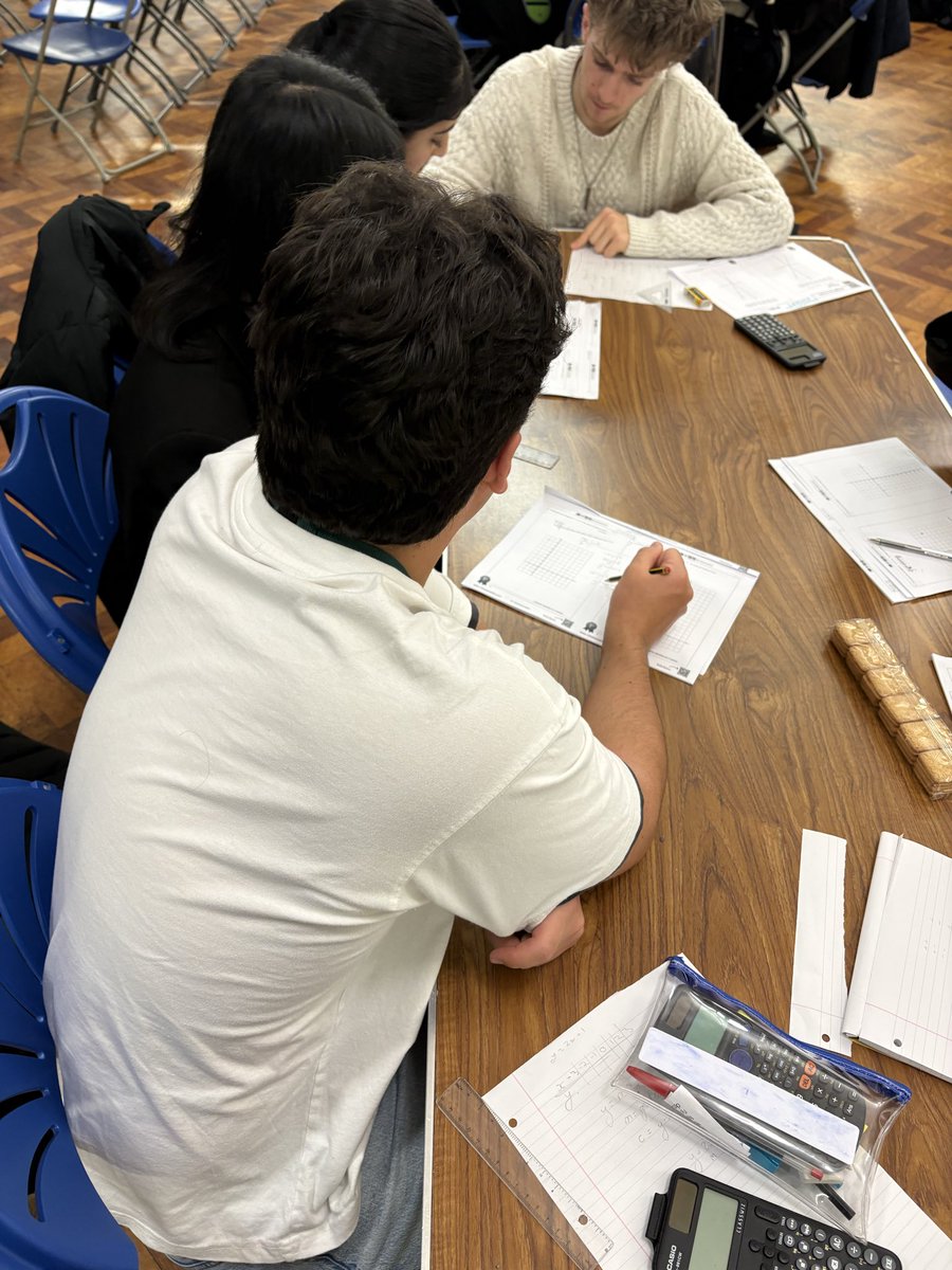 We are delighted to welcome back  A-Level Maths students from <a href="/HolyCrossBury/">Holy Cross (Bury)</a> who provide tuition to our Y10s every Tuesday

This opportunity is invaluable, with students enjoying the benefit of working with those currently enrolled in further education

<a href="/derbyhighbury/">The Derby High, Bury</a> #enrichment