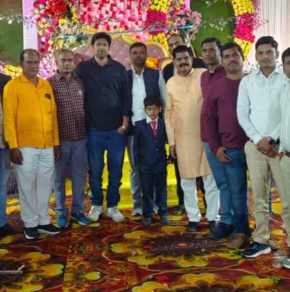 विभिन्न मांगलिक कार्यक्रमों में मेरे पिता जी पहुंच कर शुभकामनाएँ प्रेषित किये 
1.श्री मती मधू सरोज जी बघौना जनपद अमेठी के लड़के की शादी में 
2.श्री संतोष कुमार पाडें जी अछोरा के यहाँ भागवत भंडारे में 
3.इब्राहिम खान जी अंजरौली के लड़की की शादी में