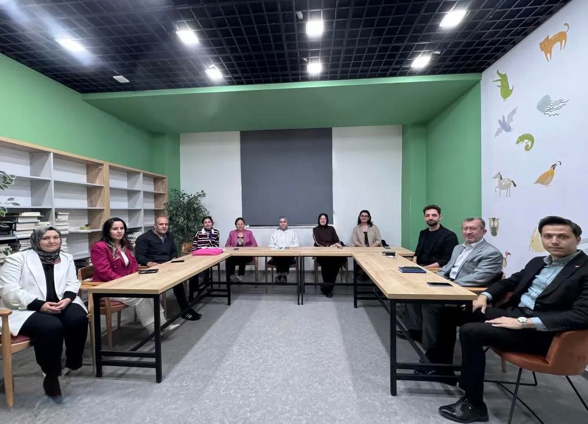 Aile Yılı’na özel Sandıklı Kaymakamlığı himayelerinde gerçekleştirilen “Sandıklı’nın Ruhu Ailede Saklı; Paylaş, Sev, Mutlu Ol“Projesinin ilk ayını tamamladık.