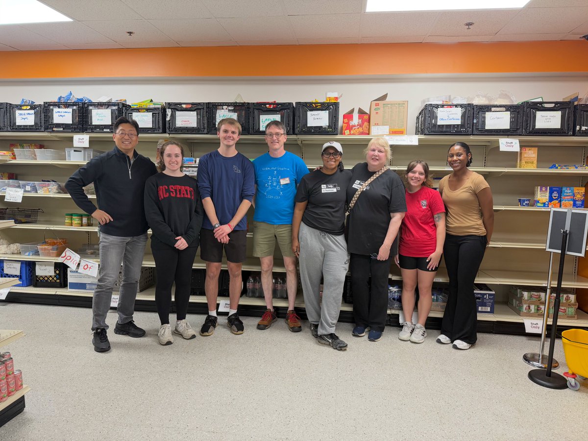NCStateSW's tweet photo. Last week our social work faculty and students teamed up with Feed the Pack for a pantry cleanup!

Be sure to donate during the 2025 Pantry Bowl to support our NC State community and the fight against food insecurity at https://t.co/GdAev1HIYL. https://t.co/FSmQhpysdZ