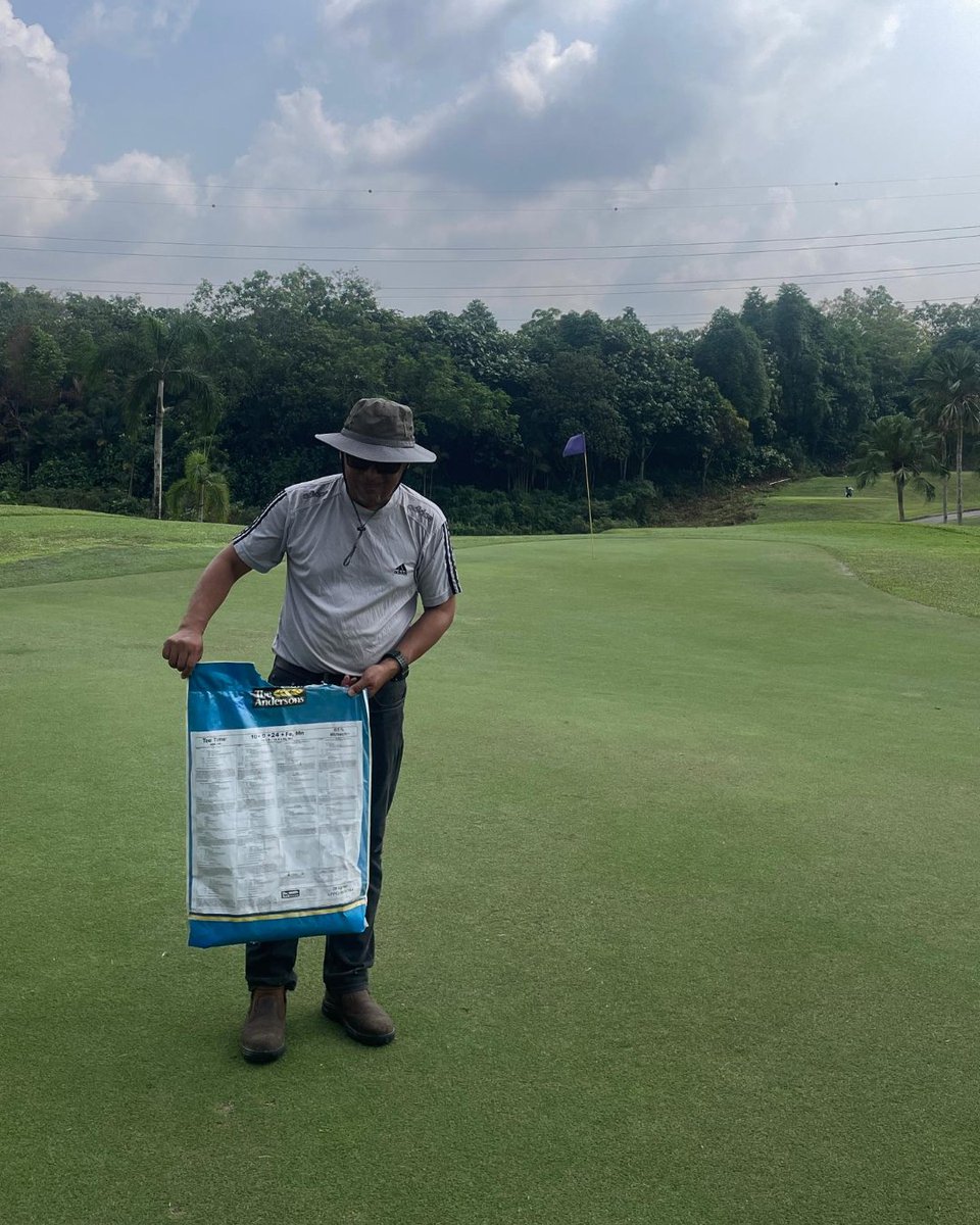 “With The Andersons, I get the best colour and consistent density."

⛳ Mr. Ismail | Impian Emas Golf Club | Johor, Malaysia

#TheAndersonsPro #Golf #GolfLife #GolfCourseViews #GolfVibes