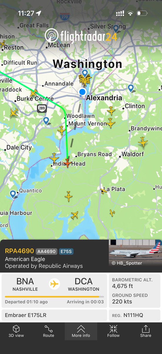Nothing landing at DCA/Ronald Reagan Airport… what’s happening? #flightradar #dc #WashingtonDC #planes <a href="/Reagan_Airport/">Reagan Airport</a>