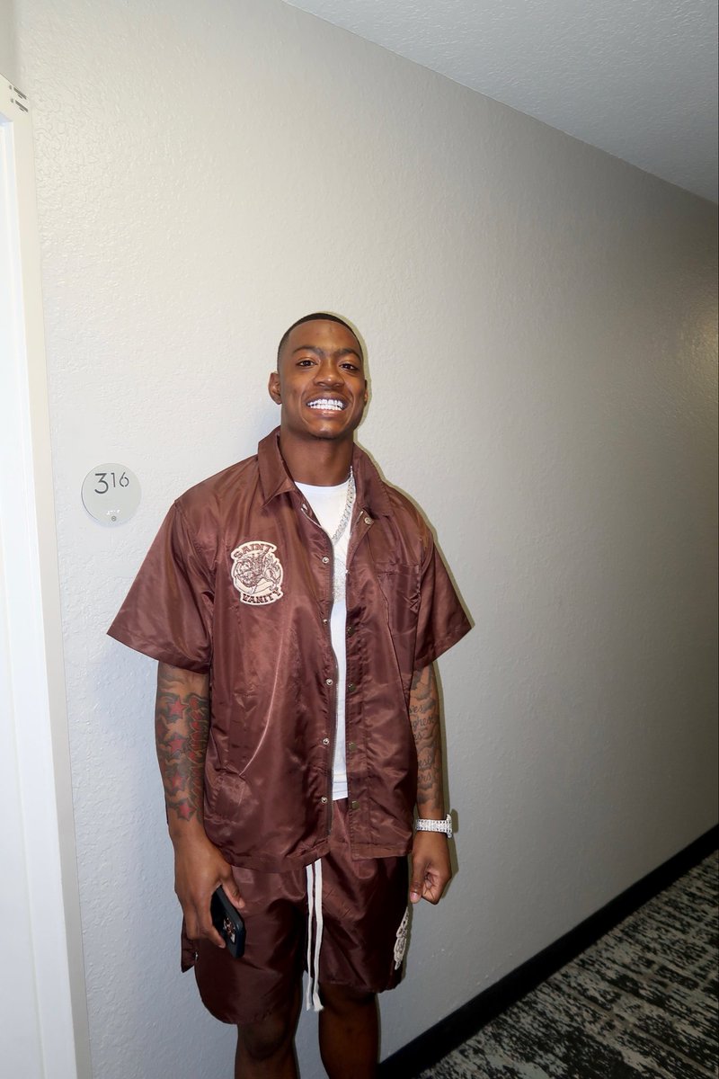 lajohntay la’jay wester tweet media