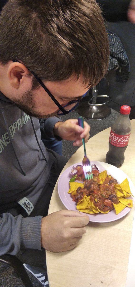 Rainbow_Stars1's tweet photo. Tuesday in the hub saw us make using some of our grown ingredients back in the summer Vegan Chilli, nachos and salsa. Huge hit all round with clean plates. Vitamin boast and so many skills used. 

#lpftproject
#cookingtogethereatingtogether
#wholesomefood https://t.co/rLWUWw8oFK