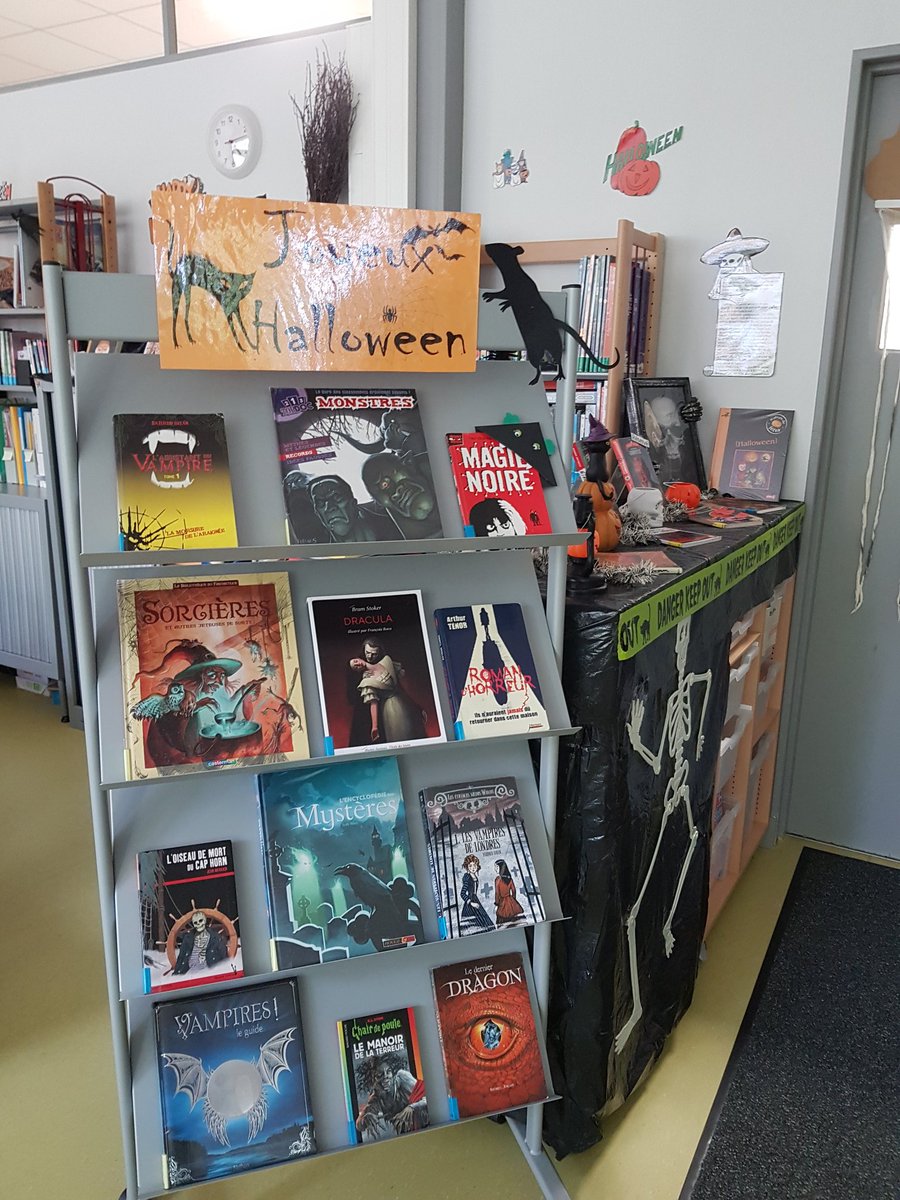 Animations au #cdi du collège <a href="/LaFayette036/">Collège La Fayette - Châteauroux</a> <a href="/ac_orleanstours/">Académie d'Orléans-Tours</a> autour d #Halloween avec un concours de dessins,  #puzzle, sélection de livres fantastique  #lecture #litteraturedejeunesse
