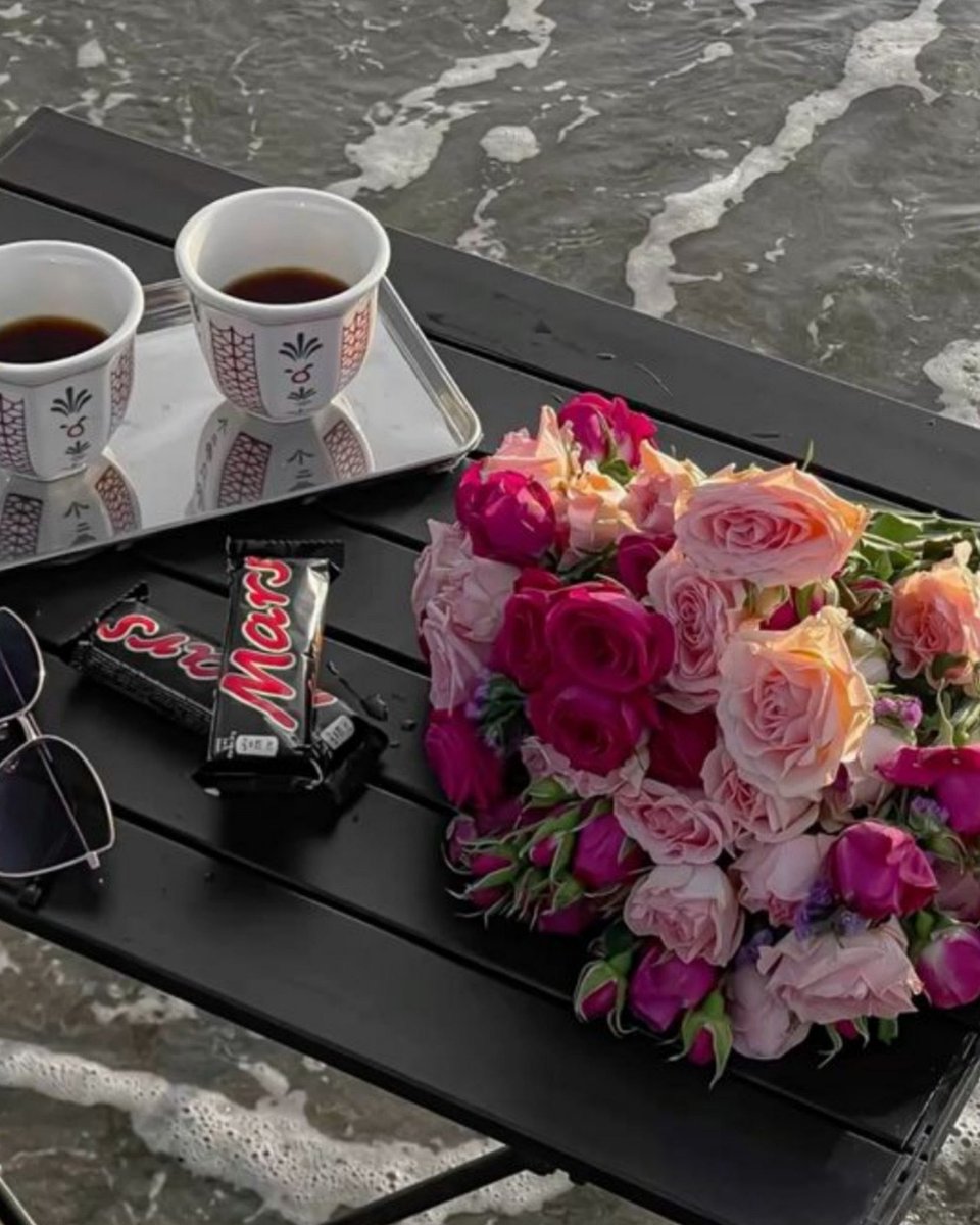 جبر الخواطر..

إماطة الأذى عن مشاعر وقلوب الناس لايقل درجة عن إماطة الأذى عن طريقهم ...
اجبروا الخواطر وراعوا المشاعر 
وانتقوا كلماتكم وتلطفوا بافعالكم 
ولا تؤلموا أحداً وقولوا للناس حسنا وعيشوا أنقياء أصفياء 
سنرحل ويبقى الأثر ..👌🏻

#مساء_الخيــــر قلوب نقيه 🌸🤍
🕊🕊🕊